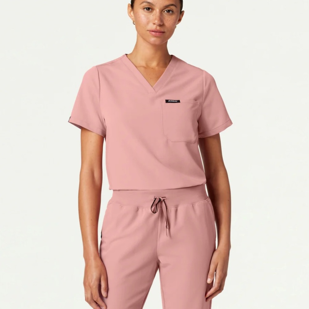 Rhena Essential 1-Pocket Scrub Top-mauve